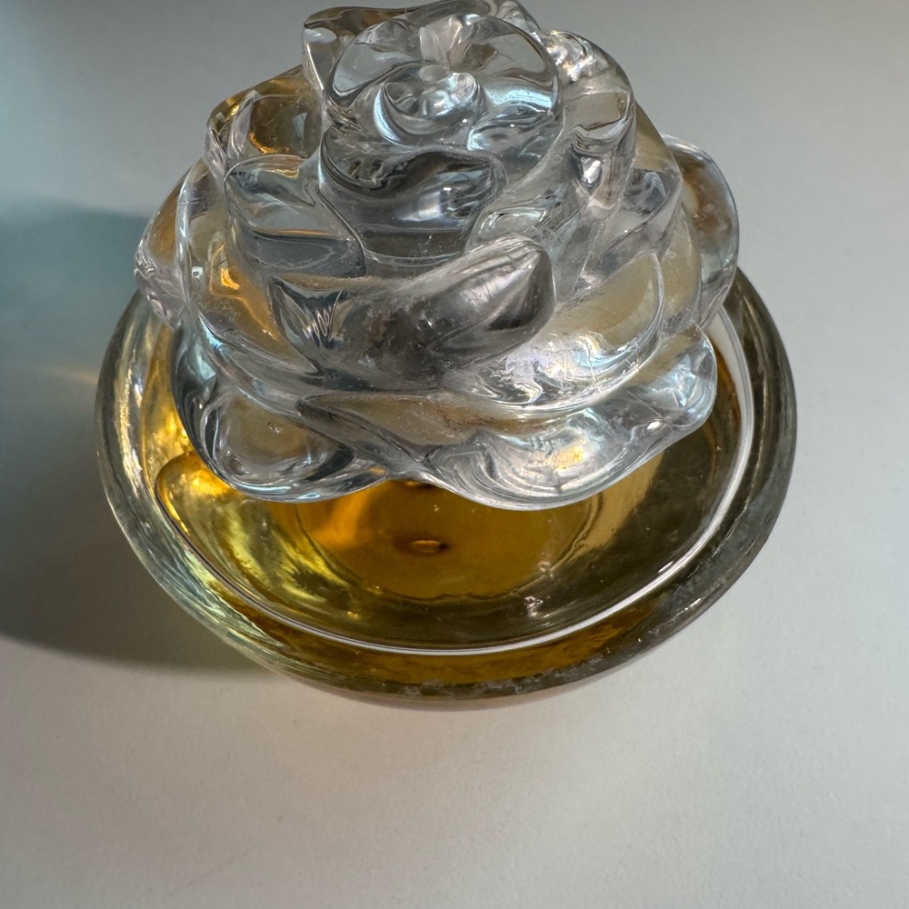 Avon In Bloom Reese Witherspoon Eau de Parfum — Amber and Clear Bottle - Picture 4 of 4